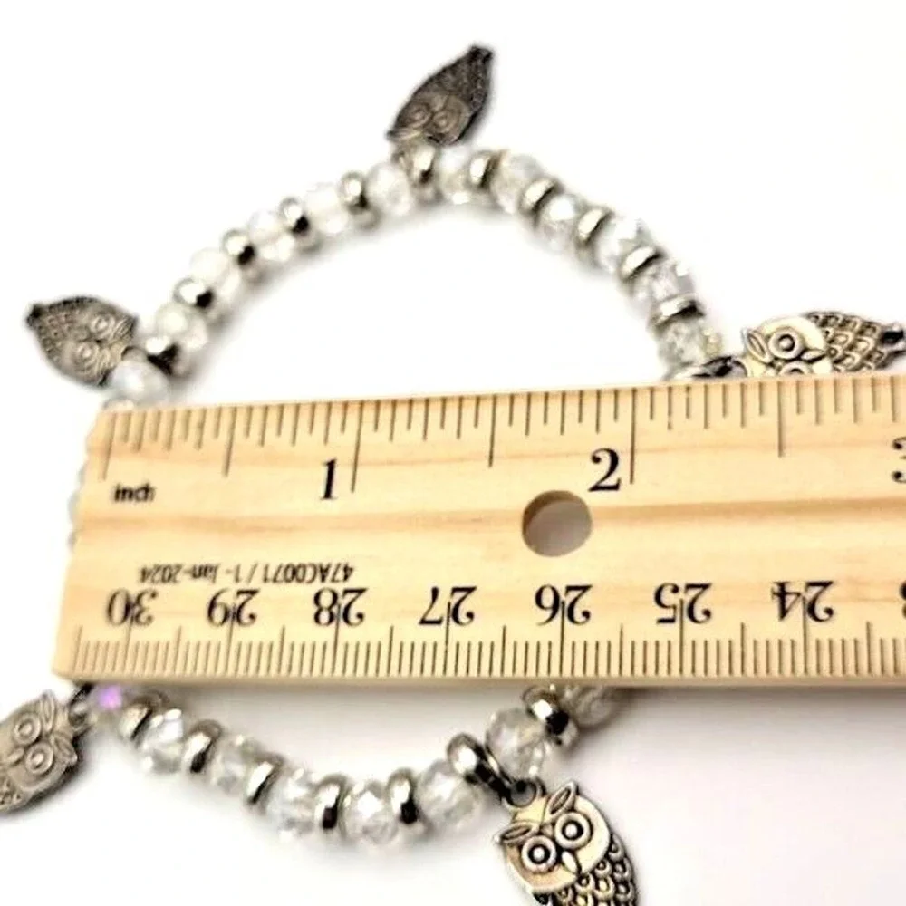 Silvertone and Faceted‎ Glass Stretch Bracelet Silvertone Owl Charms